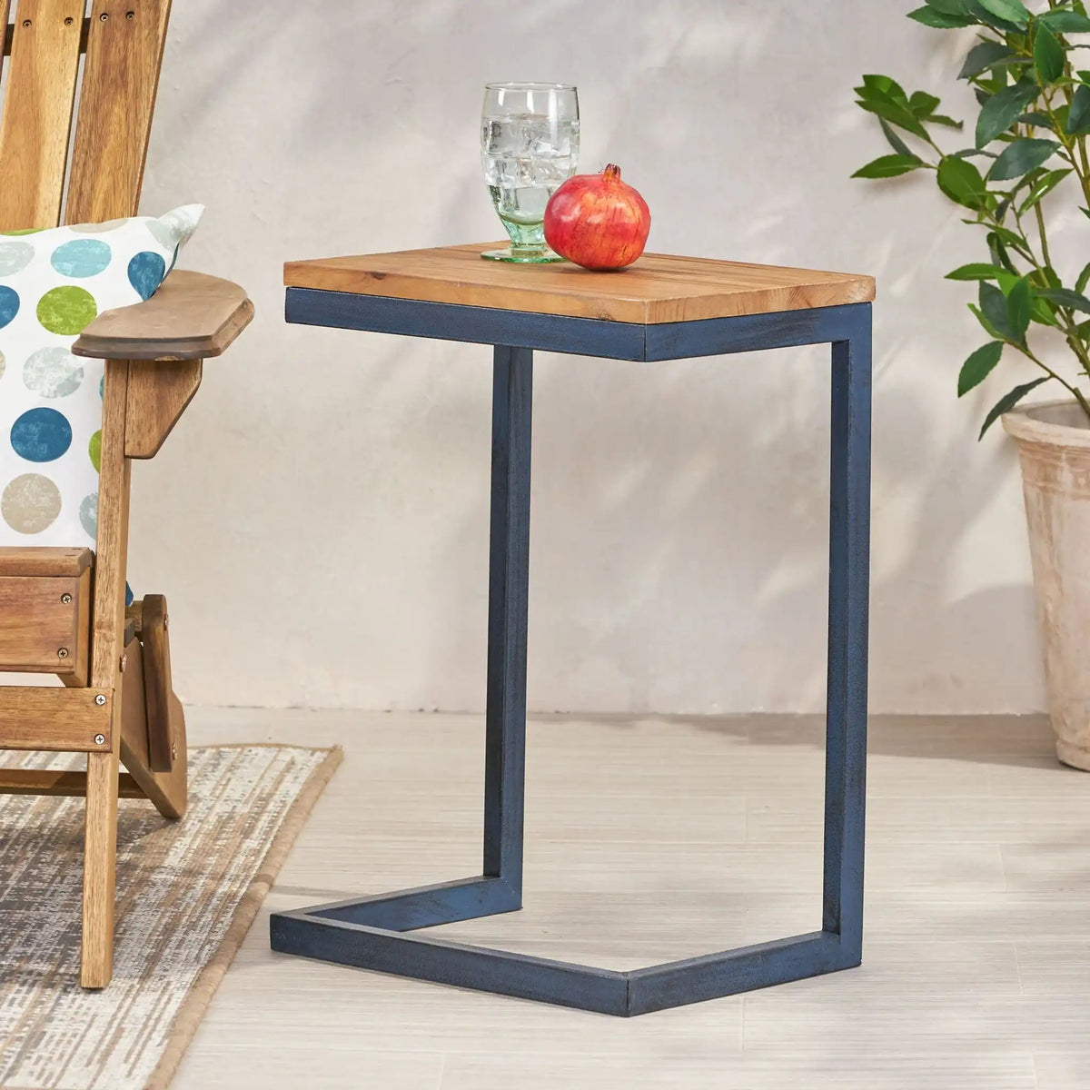 Hearth C-Shaped End Table